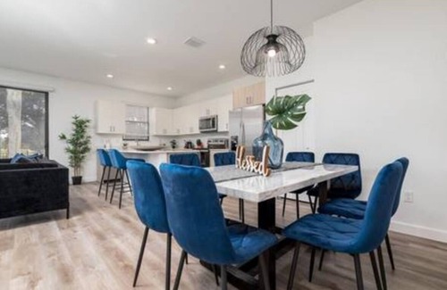 Survey Creek Casa | 4BR Gem with Golf Panorama in Resort-Style Setting