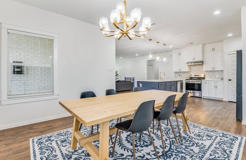 Cedar Crest Casa | 4BR home in Dallas with modern amenities, private yard, and great location!