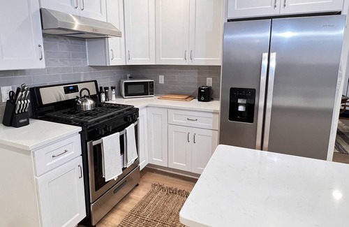 Hanahan Casa | 4br Home in Quiet Neighborhood - Beautiful Yard!