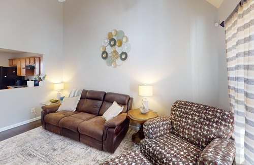 Cartersville Casa | Midweek Saver! 4BR Retreat Close to Downtown
