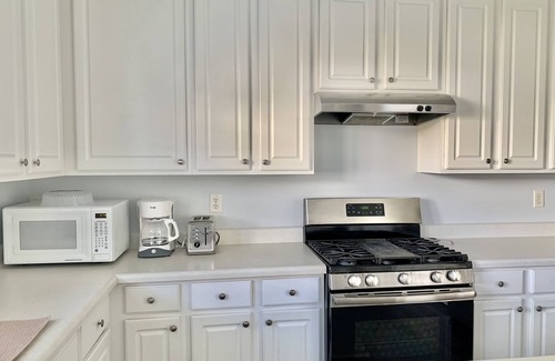 Norcross Casa | 4BR Home Near I-85/I-285 Ideal for Remote Work/Study