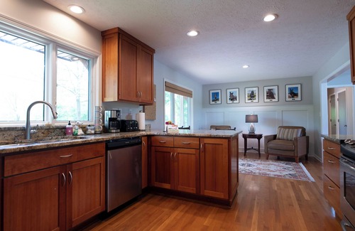 Simpsonville Otro | 4Br Home on Sabre Hill Horse Farm 25 acres ~ Bourbon Trail
