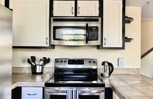 Northeast Reno Casa | 4BR Home w/ BBQ, Trampoline, Game Room