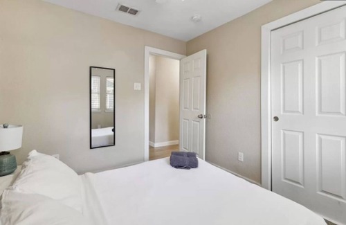 Dallas Casa | 4BR Home with Pool in Dallas