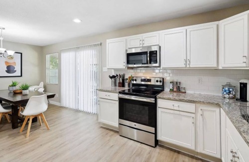 Dallas Casa | 4BR Home with Pool in Dallas