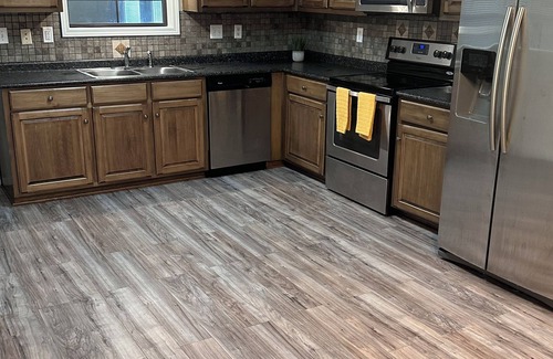 Taylorville Casa | 4br house in brilliant Tuscaloosa just 5 miles from the Stadium! Enjoy your stay