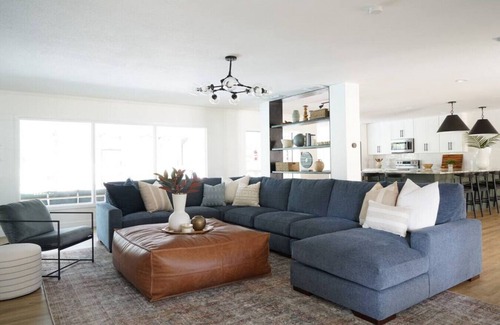 Whitfield Casa | 4BR Htd Pool-Golf View/Near IMG/Siesta/Lido Beach