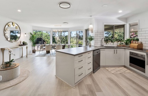 Oxenford Casa | 4BR In Prime Gold Coast Near Beaches & Attractions