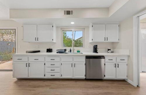 Green Valley Casa | 4Br Model Home w Pool and Pool table in Henderson