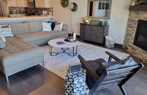 Park City Casa | 4BR Modern TH w/ AWESOME bunk room...Ask about summer MONTHLY rates