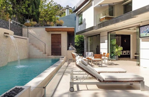 Hollywood Hills West Villa | 4BR Modern Villa w/Tennis Court, Pool, Sauna