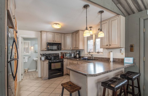 Ludlow Cabina | Charming Retreat with Okemo Mountain Views