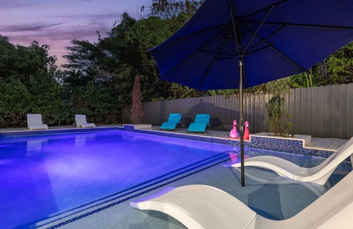 North Miami Casa | 4BR Oasis w/heated pool & arcade! Pet friendly, groups, couples & families!