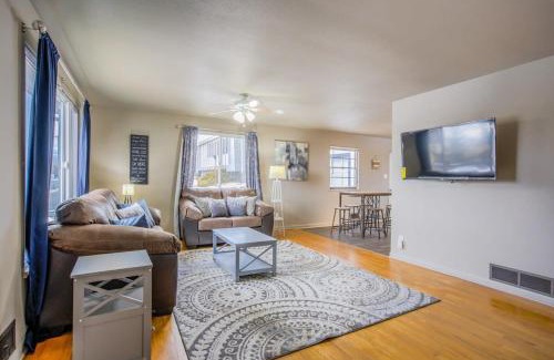 East Colorado Springs Casa | 4BR Olympic Training Center with Grill