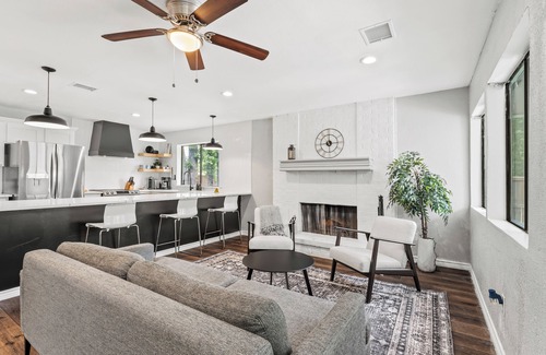Bedford Casa | 4BR+Ping Pong+2500 sq ft