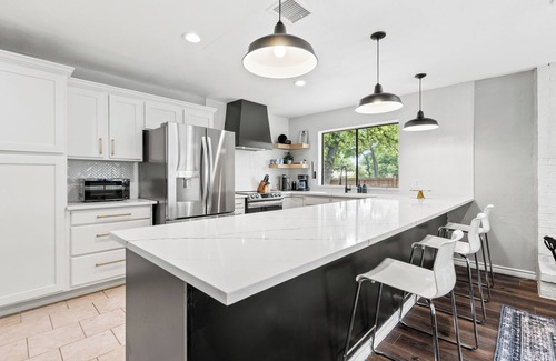 Bedford Casa | 4BR+Ping Pong+2500 sq ft