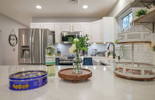 Tobyhanna Casa | 4BR Poconos Escape w/ Hot Tub, Game Room & PS5