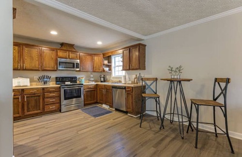 Cartersville Casa | 4BR Ranch Style Home A Mile From Historic Downtown