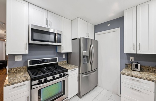 Newark Casa | 4br Retreat Near Christiana Mall & Ud Game Room, Patio, Golf Course View 4 Bedroom Home
