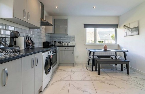 Nottingham Casa | 4br-sleeps8-privategarden-freeparking