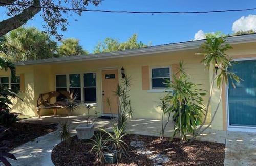 Siesta Key Village Apartamento | 4BR Spacious Paradise