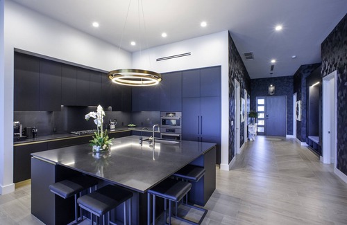 Bodden Town Condominio | 4BR Suite at Black Urchin Boutique Resort