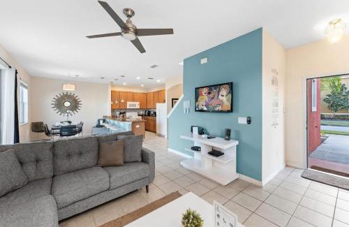 Bellavida Casa | 4BR Townhome with Lake View – BL481