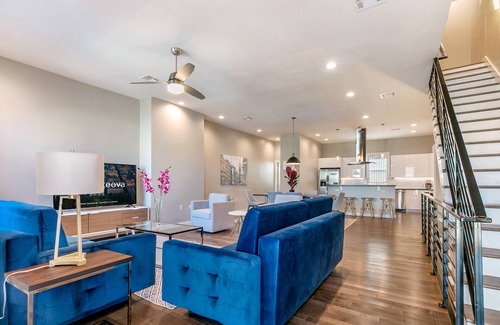 Mid-City Condominio | 4BR Townhouse in Bienville Villas