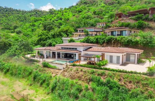 Brasilito Villa | 4BR Villa Oceanview and Infinity Pool