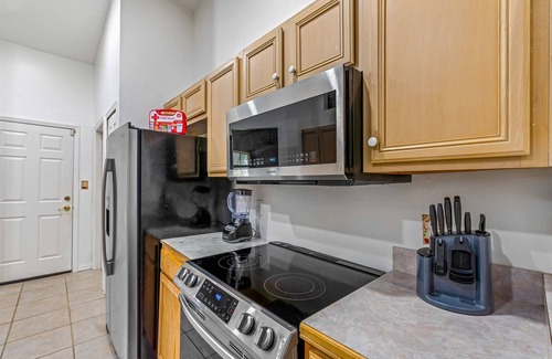Clermont Casa | 4BR w/ Private HEATED Pool + Hot Tub + Grill