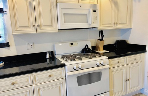 Beverly Green Casa | Enorme, CASA, LV STRIP, LVCC, CONVENTION, reserve ahora, Gran anfitrión, Venta, NYE, 4BDR, BEST