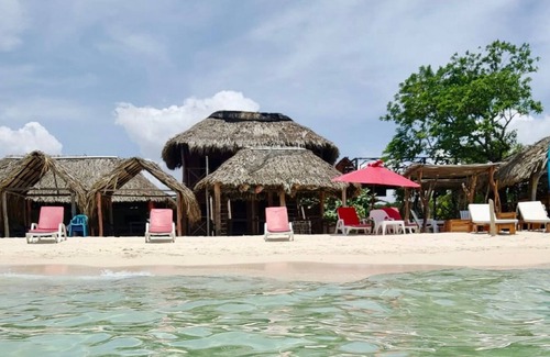 Bocachica Cabaña | 4C2-R CABAÑA EN ISLA DE BARU