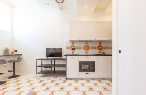 Zona Solari Apartamento | 4FO6 Navigli-Duomo -Yellow Chic Apartment -