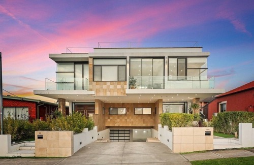 Lidcombe Casa | 4Level Luxury with Rooftop Oasis with City Skyline views