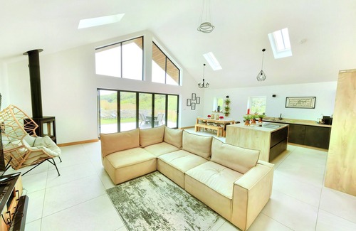 Stenalees Casa | CORNWALL UNIQUE NEW BUILD HOUSE IN COUNTRYSIDE. VALLEY VIEW