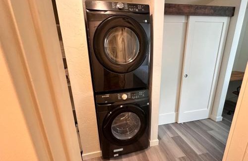 Moscow Apartamento | 4th St Flats