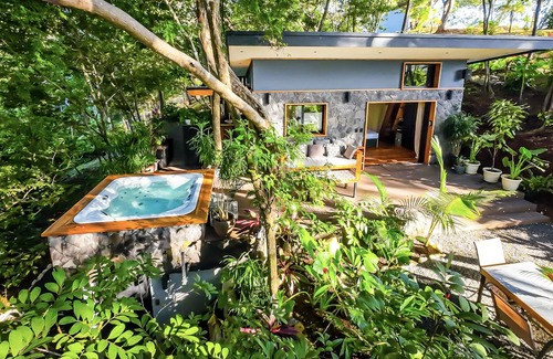 Ostional Cabaña | 4x4 ONLY / Luxury Jungle Experience in a TinyHouse + Jacuzzi