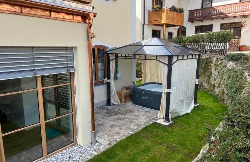 Ebersberg District Apartamento | 4YOUnic Glonn1 * Boxspring * Jacuzzi * Netflix*65“