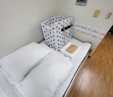 Yeoksam Villa | 5-2201 #Gangnam Stn, 5-min #Yeoksam Stn, 3-min #OTT #Concierge Gangnam Managed