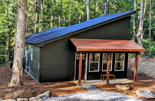 Sautee Nacoochee Cabaña | 5.5mi to Helen - Couples Shower - Private Fire Pit