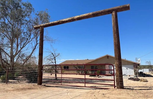 Twentynine Palms Casa | 5 acre Desert Getaway