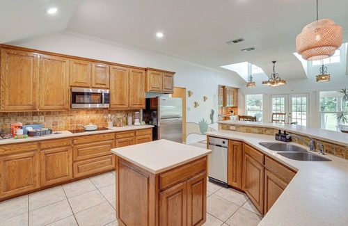 Crowley Casa | 5 Acres! Countryside Getaway Outside Fort Worth
