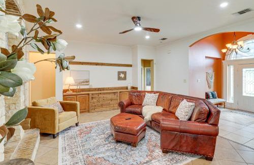 Crowley Casa | 5 Acres! Countryside Getaway Outside Fort Worth