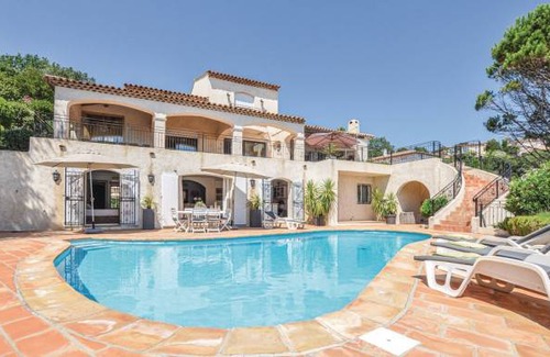 Les Adrets-de-l'Esterel Casa | 5 bedroom accommodation in Les Adrets d l'Estérel