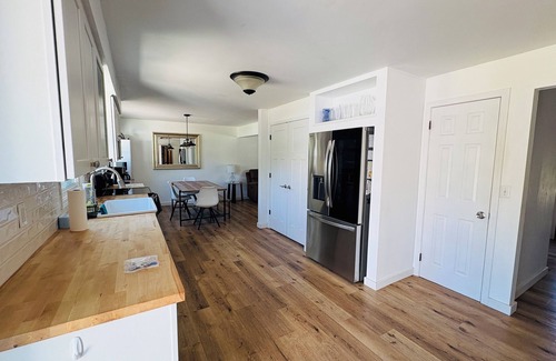 Allouez Casa | 5 hab Hermosa casa en vecindario seguro 7 minutos en coche de Lambeau