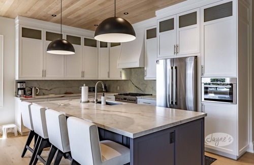 Rosseau Cabaña | 5 bed 4 bath cottage on Lake Rosseau