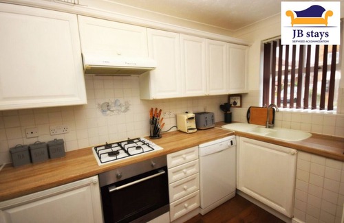 Lavender Fields Casa | ✪ 5 Bed House ✪ LEISURE/BUSINESS ✓ Free Parking