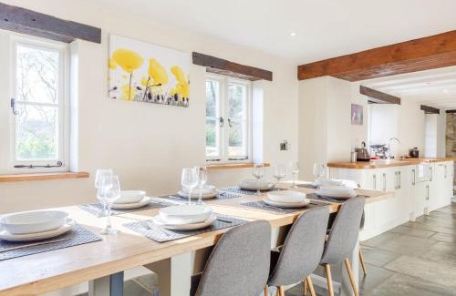 Otterham Casa | 5 Bed in Crackington Haven 80628