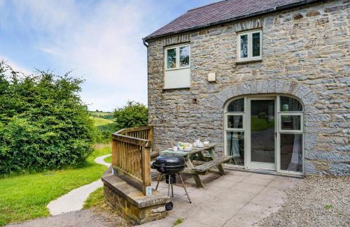 Llanfihangel-Ystrad Casa | 5 Bed in Dihewyd oc-t32350