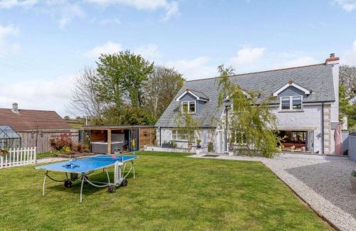 Lanner Casa | 5 Bed in Falmouth 65745